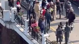 Boşanma aşamasındaki karısının kucağından bebeğini kaçırdı