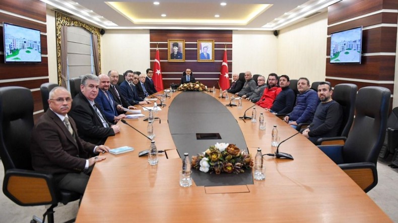 ‘Bekaert’teki grev Valilikte masaya yatırıldı