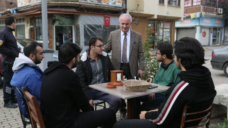 Öğrenciler Millet Kıraathanesi’nde buluşuyor