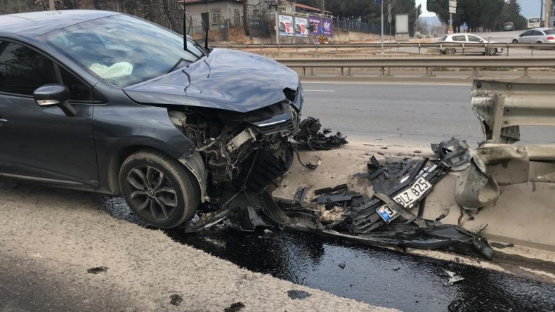 Kocaeli’de feci kaza; 3’ü çocuk 6 yaralı