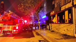 Silahlı çatışmanın çıktığı eğlence mekanında yangın