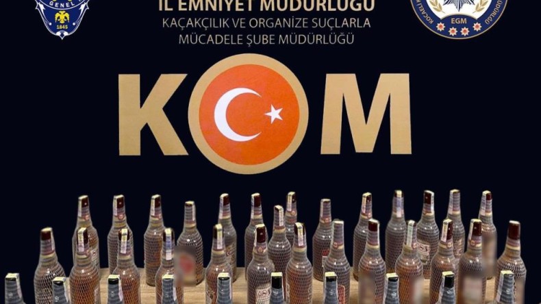 Kamyondan kaçak alkol çıktı