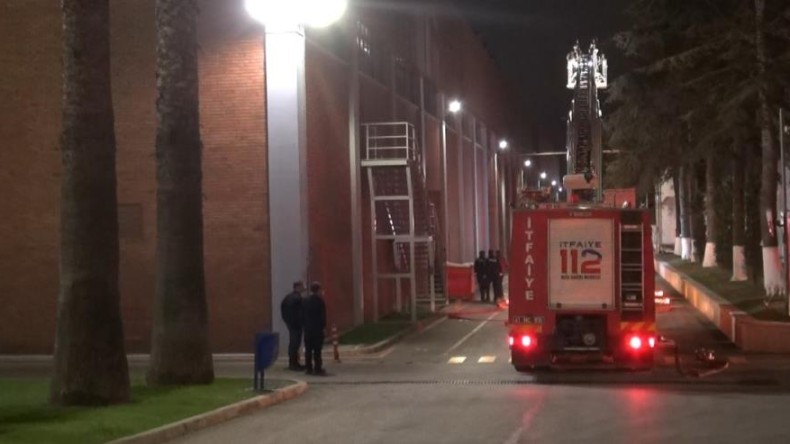 Fabrikada korkutan yangın