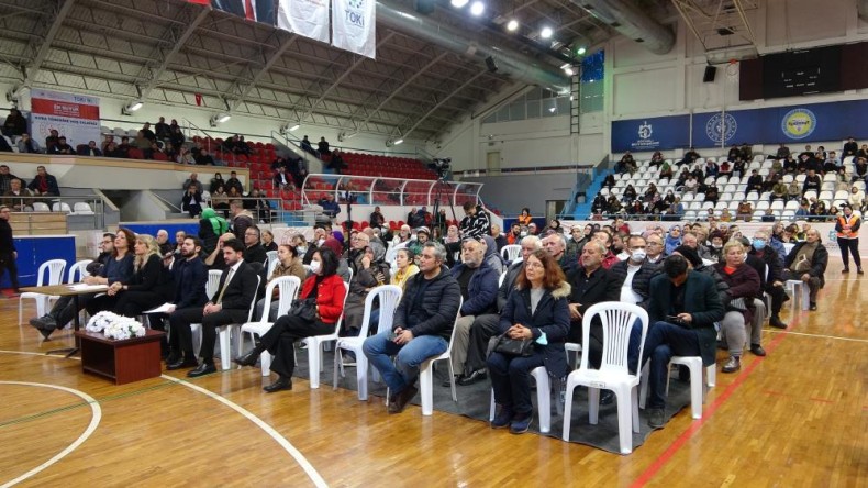 TOKİ kurasında ev çıkanlar gözyaşlarına hakim olamadı