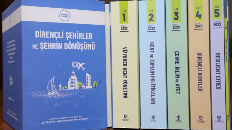 Büyükşehir, 4. Kartepe Zirvesi’ni kitaplaştırdı