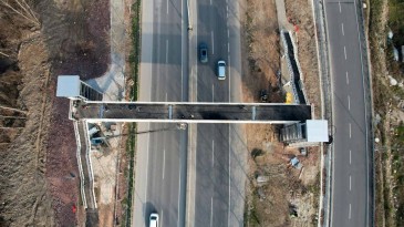 Emniyet Müdürlüğü üst geçidinde son rötuşlar