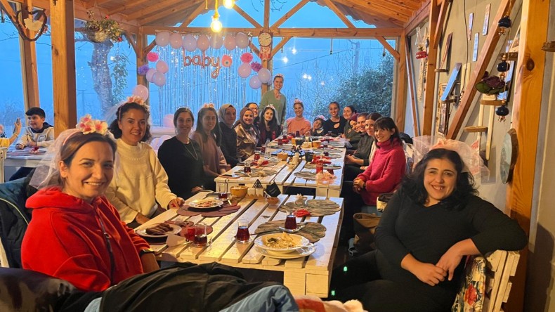 Tersane İlkokulu Öğretmenleri Moral Yemeğinde