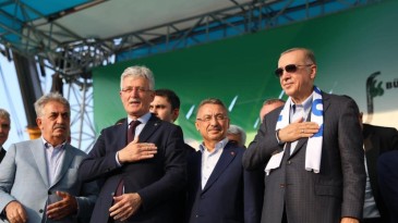 Türkiye için 2023 seçimleri bu yüzden çok önemli dedi, tek tek sıraladı