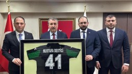 Kocaelispor formasını Mustafa Destici’ye götürdüler