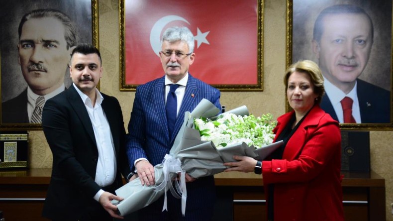 Milletvekili adaylığına hazırlanan AK Parti İl Başkanı Mehmet Ellibeş’ten veda