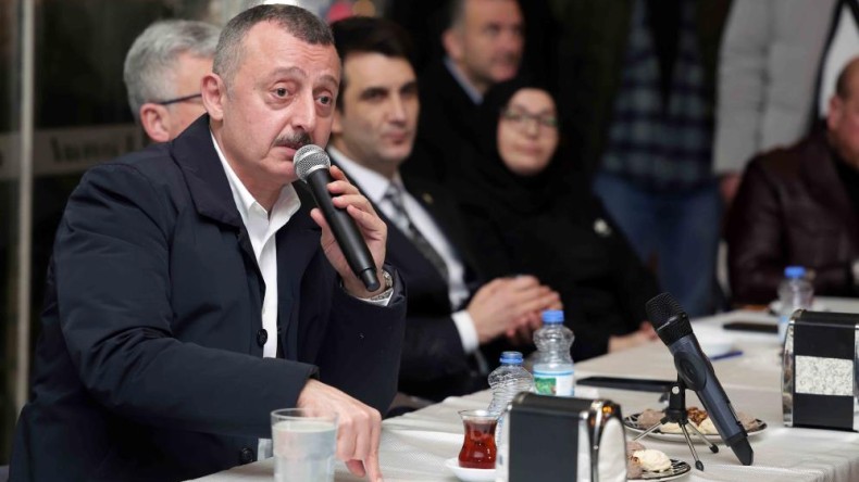 Büyükakın ‘İlk oyum Erdoğan’a İlk oyum Ak Parti’ye’ programında gençlerle buluştu