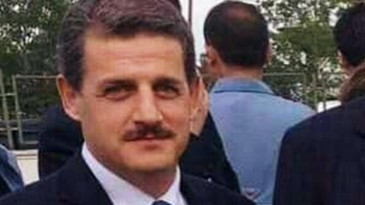 Kulisler kaynıyor, Civelek nereye koşuyor?