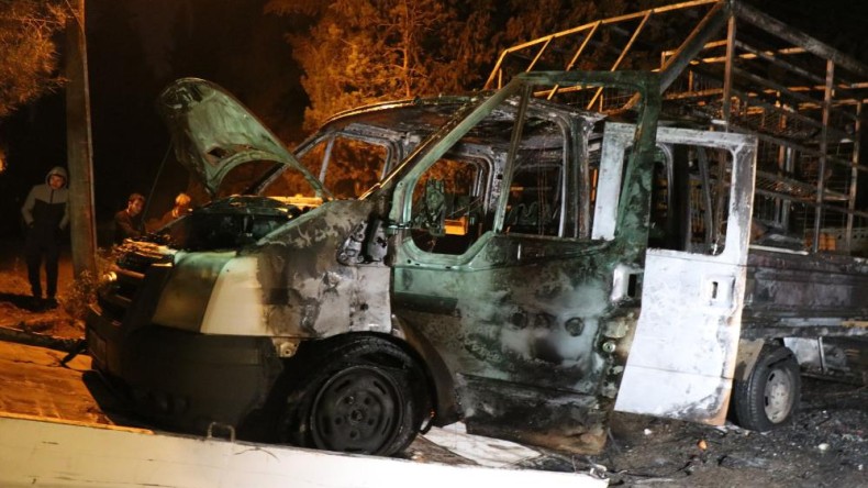 Seyir halindeki kamyon küle döndü