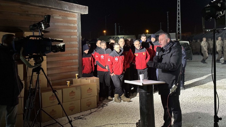 Büyükakın: Bu milletin kalbinde fay hattı yok