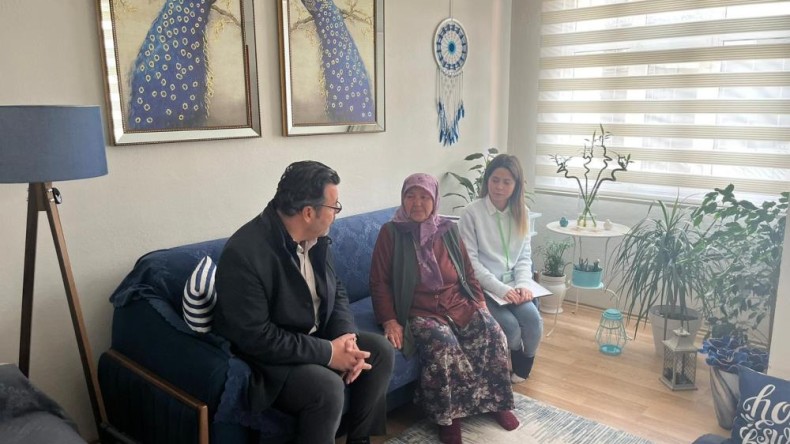 İzmit Belediyesi depremzedeleri yalnız bırakmıyor