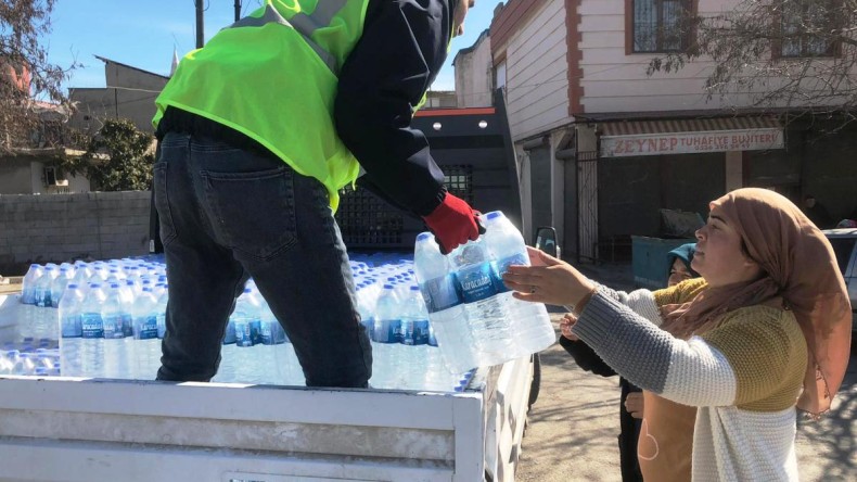Dilovası’ndan afet bölgesine yardımlar devam ediyor