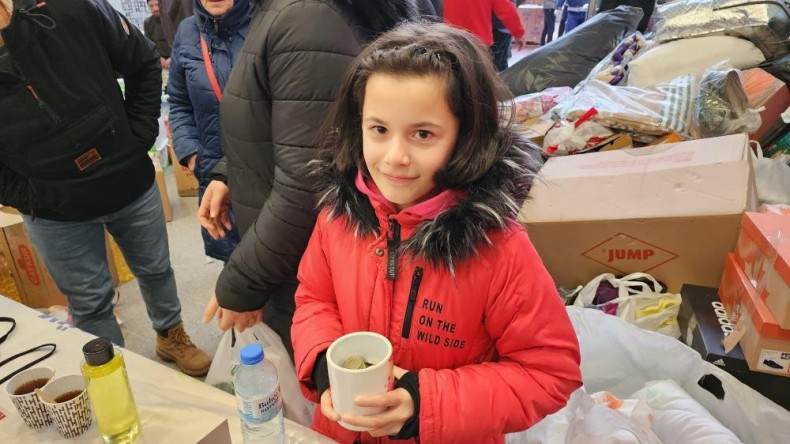 Minik Hayrunnisa’dan gözleri dolduran yardım