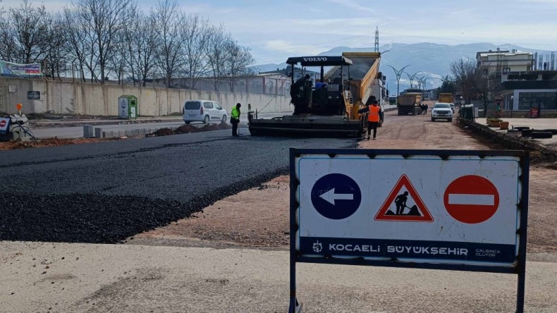 Kartepe Asiller Caddesi asfaltlandı
