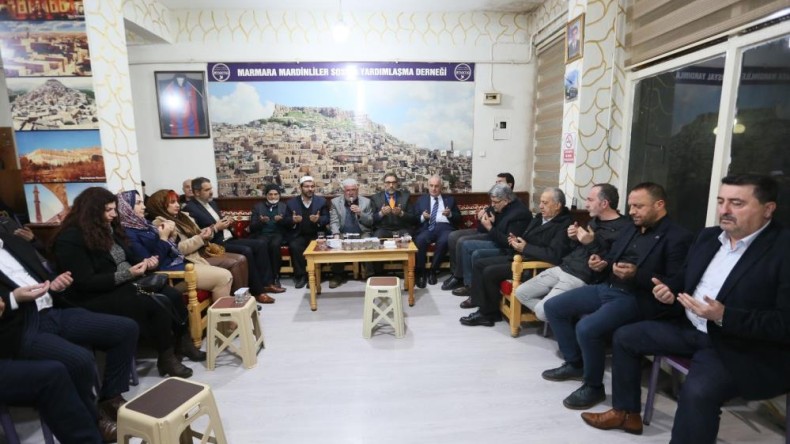 Derince’de depremde hayatını kaybeden vatandaşlar için mevlit okutuldu