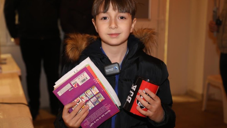 Sivri kardeşlerden duygulandıran bağış