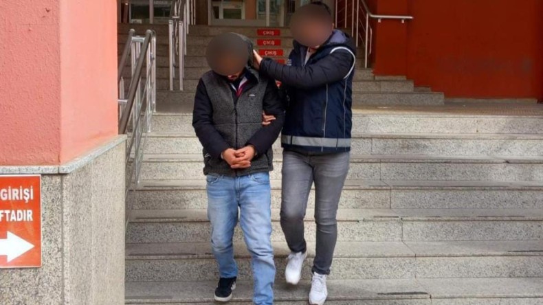 TEM’de durdurulan bir araçtan 4 kaçak göçmen çıktı