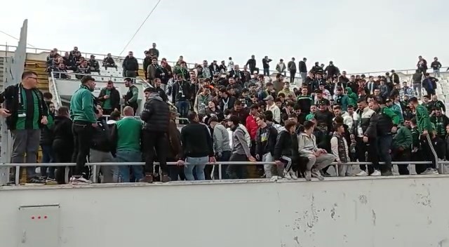 Gebzespor Kocaelispor maçında ‘Hodri Meydan’ yönetimi protesto etti