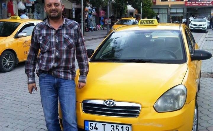 Taksici evinde ölü bulundu