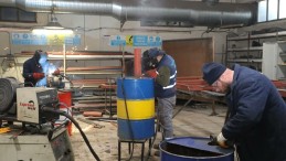 İzmit Belediyesi’nin öz kaynaklarıyla ürettiği sobalar deprem bölgesine gönderildi