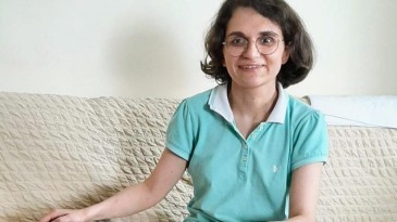 Hayatı mücadele ile geçen Esin Köse, son yolculuğuna uğurlandı