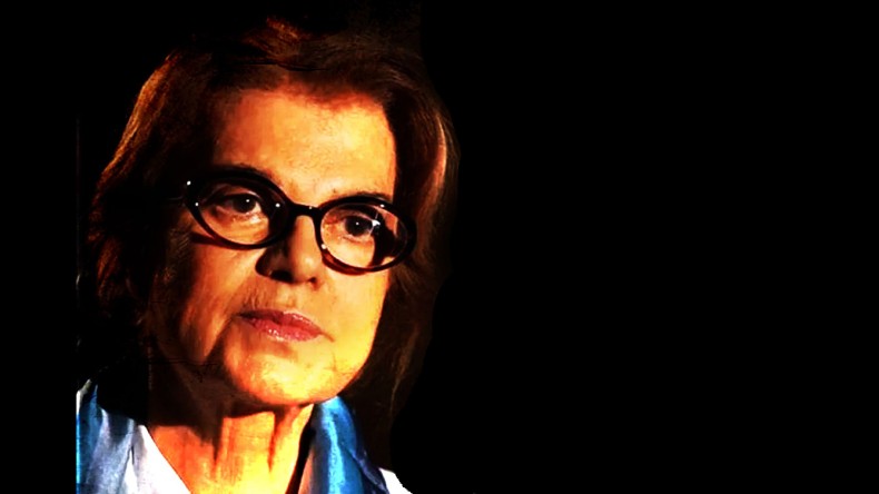 Tansu Çiller ‘TÜRKİYE TEK YÜREK’ programına katıldı, depremzedelere bağışta bulundu