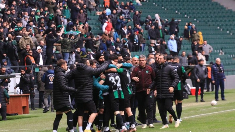 Kocaelispor sahasında karşılaştığı Sarıyer’i 2-1 mağlup etti