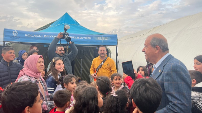 KKTC Cumhurbaşkanından Büyükşehir’in çadır kentine ziyaret