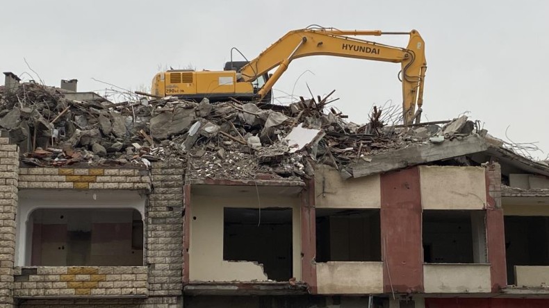 O mahallede izler tamamen siliniyor