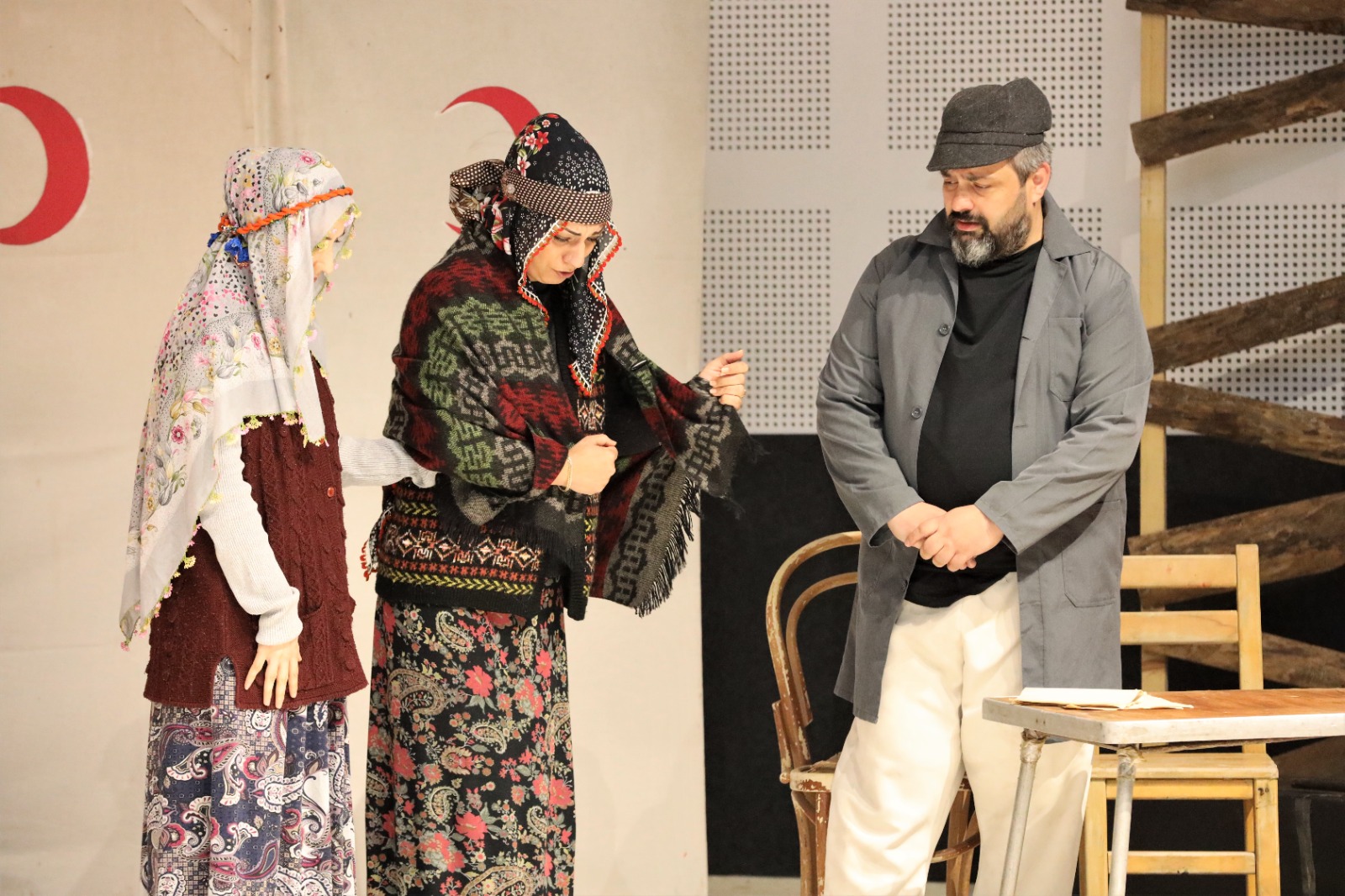 Başiskele’de Çanakkale Zaferi için tiyatro gösterisi düzenlendi