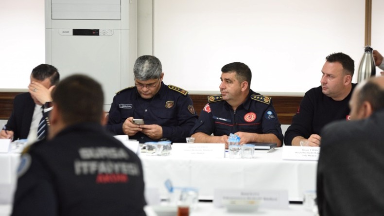 ‘’İtfaiyecilere tarihi bir sorumluluk düşüyor’’