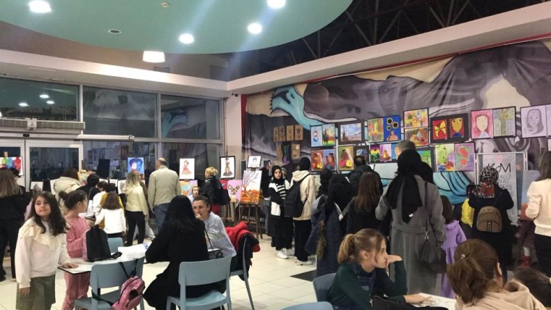 Ressam adaylarının hünerleri sergilendi