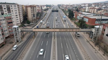 Derince ve Karamürsel’de 2 üstgeçide 4 yeni asansör