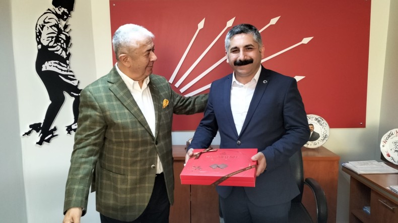 Sarıbay, CHP Derince ve Gebze Örgütlerini ziyaret etti