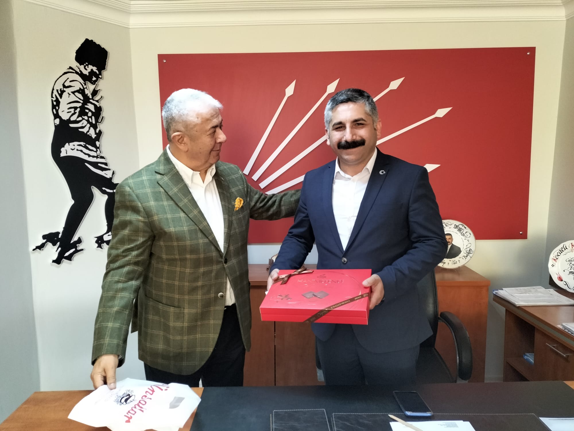 Sarıbay, CHP Derince ve Gebze Örgütlerini ziyaret etti