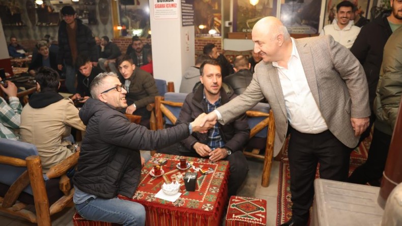 Başkan Bıyık Ramazan’da mahalle mahalle geziyor