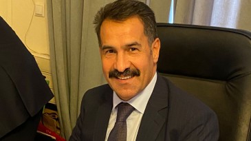 Milletvekili Yaman, Cumhurbaşkanı Erdoğan için imza attı