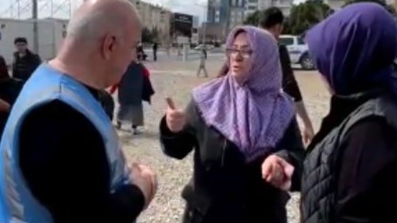 Depremzede kadından duygu dolu sözler: “Herkes gitti, sadece devletimiz kaldı”