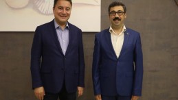 Sürpriz bir istifa daha; Aday Adayı oldu