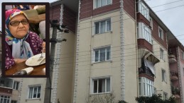 Eve gelen kız annesini ölü buldu