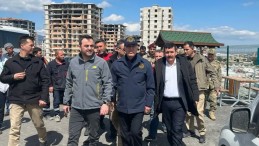 Başiskele Belediyesi Hatay’da gönüllere dokunuyor