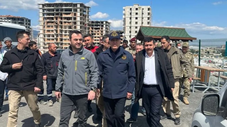 Başiskele Belediyesi Hatay’da gönüllere dokunuyor