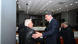 Kartepe Belediye Başkanı Kocaman, muhtarlarla iftarda bir araya geldi