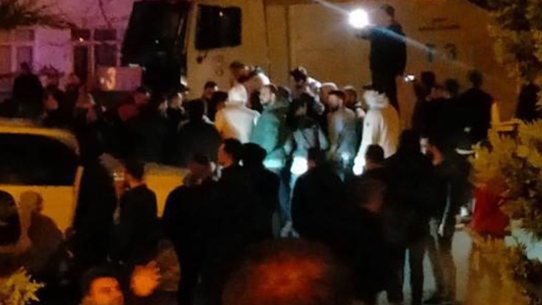 İlçede tansiyon yükseldi; Silah sesleri duyuldu