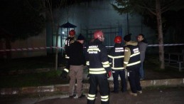 İstinat duvarı apartmanın üzerine çöktü: 32 daire tahliye edildi