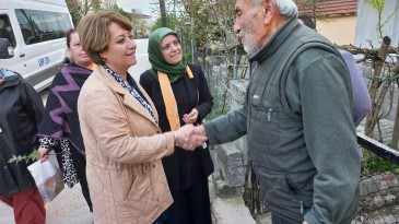 Ak Parti Adayı Yasemin Özdemir’e Gebze’nin köylerinde büyük ilgi